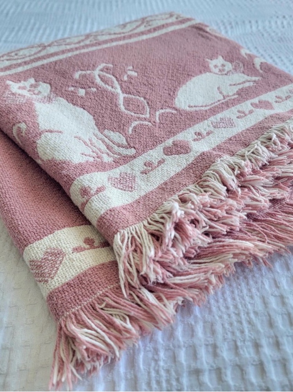 Pink Cat Pattern Woven Throw Blanket with Fringe
